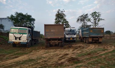 अवैध उत्खनन कर रहे वाहनों पर कार्यवाही कर 05 वाहनों को किया जप्त,