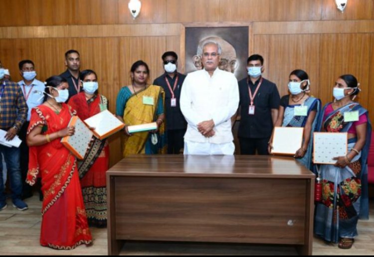 देसी गाय के गोबर ने दिलाई अलग पहचान, 30 लाख रुपये की आमदनी भी हुई