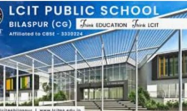 एल सी आई टी पब्लिक स्कूल में ठंड बच्चों को क्लास के बाहर बैठा रखा रखा