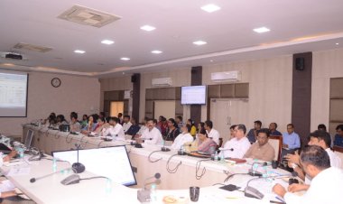 जिले में डेंगू के संक्रमण को रोकने स्वास्थ्य अमला मैदान में उतरेगा और डेंगू संक्रमित स्थानों