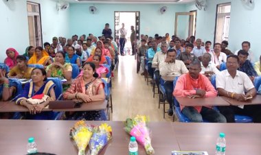 27 उत्कृष्ट मत्स्य कृषकों को उत्पादकता बोनस का वितरण   राष्ट्रीय मछुआ दिवस पर कृषक संगोष्ठी का आयोजन