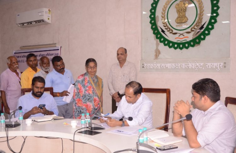 कलेक्टर डाॅ. गौरव सिंह ने जनदर्शन में सुनी समस्याएं   त्वरित निराकरण के दिए निर्देश