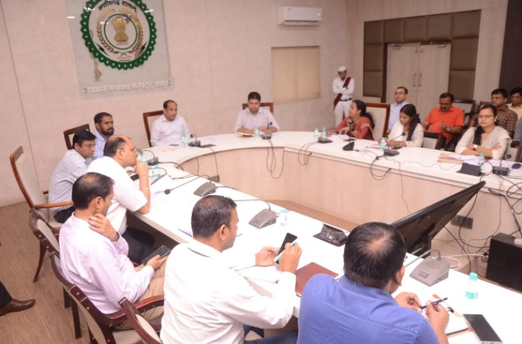 बिजली विभाग तारों के पास की झाडियों को हटाएं, शिकायतों का करें त्वरित समाधान   डायरिया, मलेरिया व मौसमी बीमारियों पर रखें नजर, इलाज का तुरंत करें इंतजाम