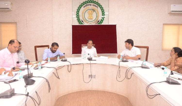 कलेक्टर डाॅ. गौरव सिंह ने ली समय-सीमा की बैठक   चौक-चौराहों के भिक्षुकों को रेसक्यू करने चलेगा अभियान