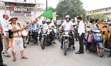 मतदाताओं को जागरूक करने के लिए जिला निर्वाचन अधिकारी एवं कलेक्टर डॉ. गौरव सिंह के नेतृत्व में हुई बाईक रैली