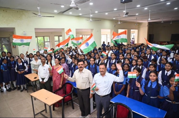 राष्ट्रगीत ‘वंदे मातरम्’ के 150 वर्ष पूर्ण होने पर पूरे जिले में उमड़ा देशभक्ति का उत्साह