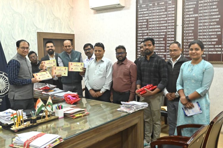 बिलासपुर कलेक्टर ने किया ब्रेल लिपि कैलेण्डर का विमोचन