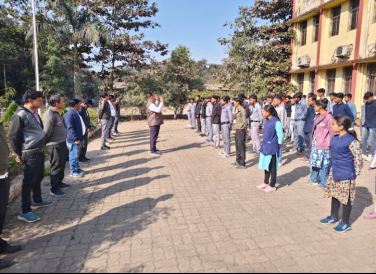 रायपुर में प्लेसमेंट कैम्प एवं अप्रेंटिसशीप मेले का आयोजन : 190 प्रतिभागियों का हुआ चयन