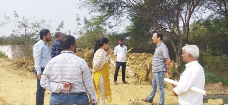 कलेक्टर डॉ. गौरव सिंह के निर्देशानुसार ग्राम अमलीडीह में नाले एवं शासकीय भूमि